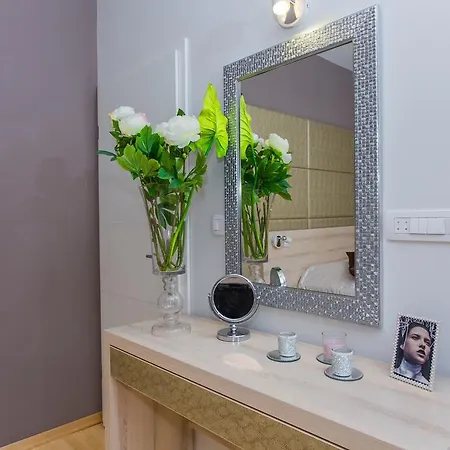 Mirela Apartman