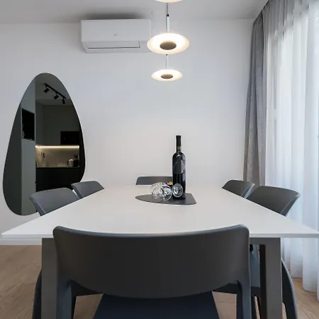 Apartment Apartment Mirela *